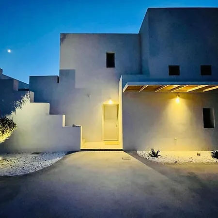 Dreamy Sunset A Few Steps From The Vila *