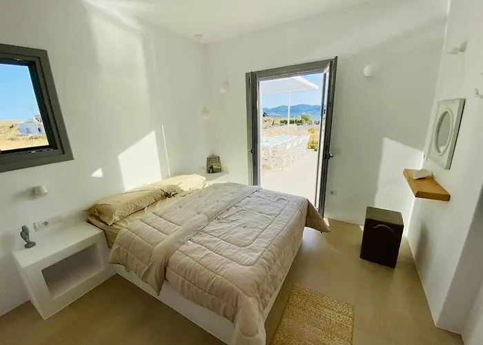 Dreamy Sunset A Few Steps From The Villa *